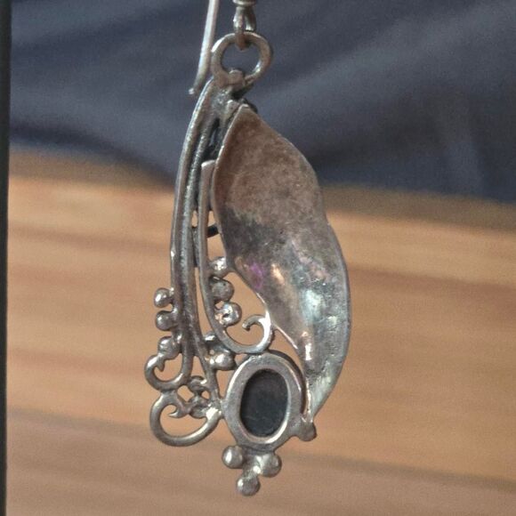 Native Women's Silver and Grey Jewellery - Picture 6 of 7